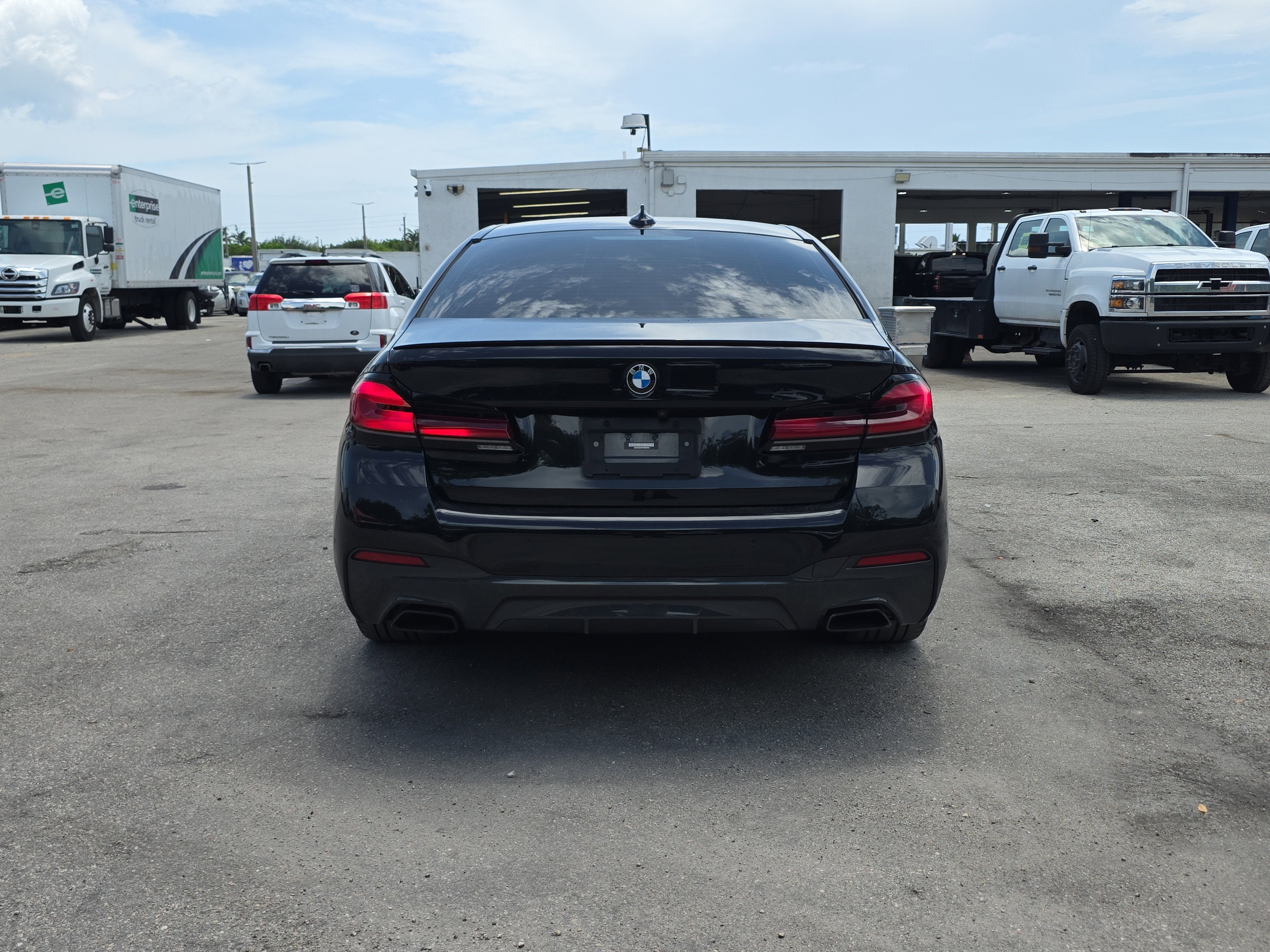 2023 BMW 5 Series 530i